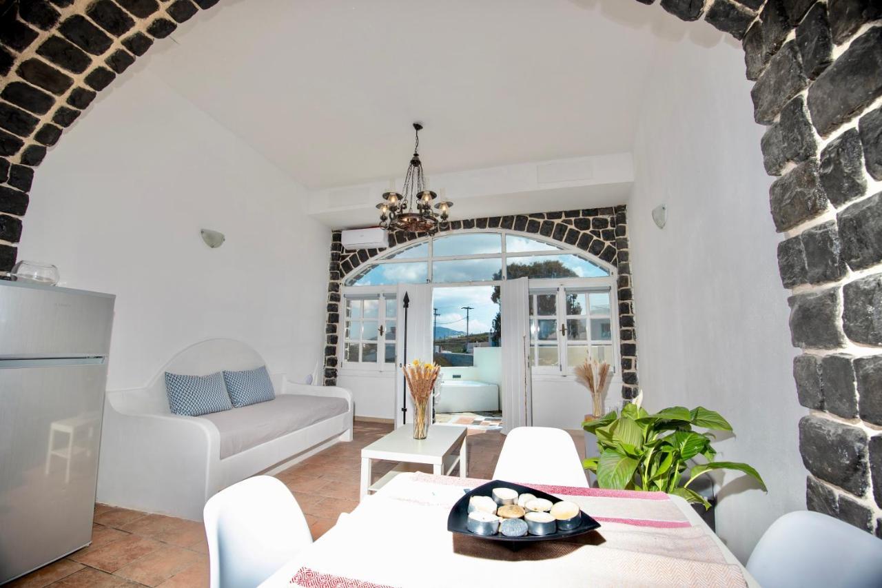 Dawn Suites Santorini Vourvoulos Exterior photo